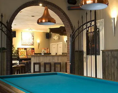 Brabant Hotel *